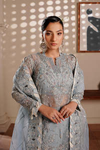 Robes de mode élégantes, robes de mariée, tenues de mariage, robes de soirée longues, broderies faites à la main, travail complet de sequins, robes de réception - Product Image 5
