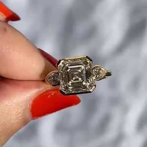 แหวนเพชรทรง Asscher น้ำหนัก 3.02 กะรัต ได้รับการรับรองจาก IGI สำหรับผู้หญิง ตัวเรือนทองคำแท้ 14K เหมาะสำหรับเป็นของขวัญแทนคำมั่นสัญญาสำหรับเจ้าสาว - Product Image 1