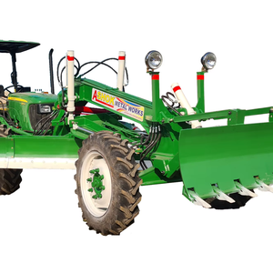 Tractor de Ruedas 2WD de 50HP con Motor y Caja de Cambios John Deere, Accesorio Nivelador, Estado Usado - Product Image 1