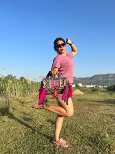 สินค้ามาใหม่ rajasthani แฮนด์เมดแท้ผู้หญิงชนเผ่าผ้าฝ้ายหลายสี Boho ฮิปปี้หนังกลับพู่ห้อยกระเป๋า Banjara - Product Image 3