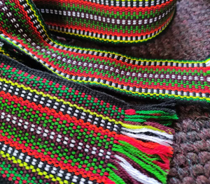 Cinturón de Lana Tejido a Mano Multicolor Personalizado, Estilo Cosaco, Étnico, Arcoíris, Unisex - Product Image 2