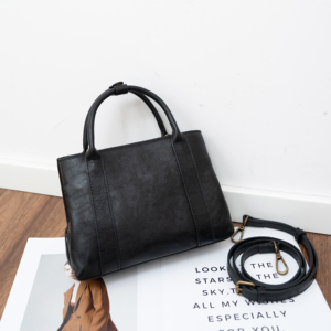 Bolso Tote de Cuero Genuino Negro, Bolso Estructurado con Cierre de Cremallera, Estilo Minimalista para Uso Diario - Product Image 1