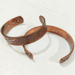 Bracelet manchette réglable en cuivre antique fait à la main Bracelet de thérapie par aimant en cuivre pur Vintage Guérison à la mode pour hommes femmes - Product Image 4