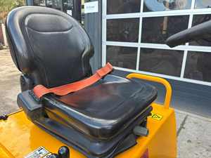 รถตักล้อยาง JCB 1T รุ่นใหม่ ขับเคลื่อน 4 ล้อ พร้อมระบบไฮดรอลิก รับประกัน 1 ปี เหมาะสำหรับงานก่อสร้างและขนส่งในฟาร์ม - Product Image 3