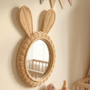 Miroir mural artisanal en rotin naturel avec oreilles de lapin, vente en gros, idéal pour la décoration de la maison, de la chambre d'enfant, de la crèche ou de l'hôtel. - Product Image 6