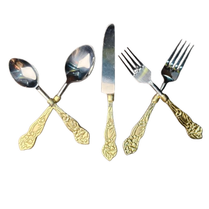 Juego de Cubiertos Dorados con Relieve Floral, Colección de Vajilla de Acero Inoxidable Vintage para Regalos de Lujo para el Hogar y Eventos Gastronómicos - Product Image 1