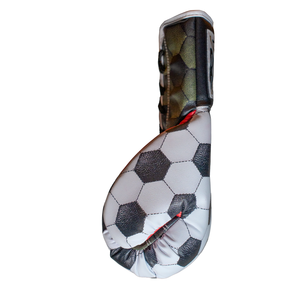 Guantes de Boxeo Cleto Reyes Blancos y Negros con Diseño de Balón de Fútbol, de Cuero, con Cordones, Profesionales para Adultos, para Entrenamiento y Sparring - Product Image 6