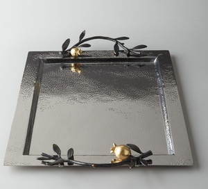 Bandeja de Servicio Redonda de Metal Decorativa de Lujo con Asas, Bandeja de Exhibición para Mesa de Centro con Grabado Vintage, Decoración para el Hogar - Product Image 3