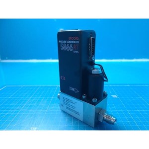 Controlador de Presión Electrónico Brooks 5866RB1A1G4M2NA Usado Como Está, Piezas de Equipos Legacy Semiconductor - Product Image 2