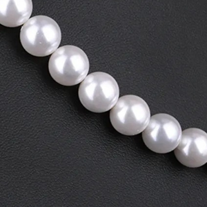 Collier élégant en perles blanches, bijoux classiques à perles, collier simple en perles, collier tendance pour femmes, cadeau pour mariage ou fête - Product Image 3