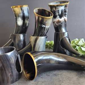 Cuerno Vikingo Decorativo para Beber con Soporte y Estuche de Cuero, Pulido, Ecológico y Auténtico, para Cerveza o Sidra - Product Image 2