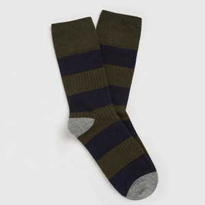 Chaussettes pour hommes personnalisées avec logo, motif jacquard mouette marron, tricotées respirantes, pour usage quotidien en automne, vente en gros - Product Image 2