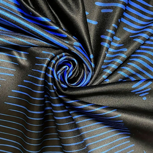 Rashguard pour homme adulte, design personnalisé, vêtements de protection solaire tendance, impression par sublimation, matière Spandex. - Product Image 6