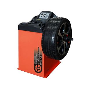 Equilibratrice Computerizzata Autocalibrante per Cerchi da 10''-24'' 220 RPM Precisione +/-1g con Modalità ALU Modello Lift TMG WB24 - Product Image 2