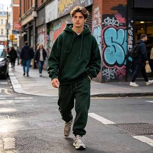 Vente en gros de sweats à capuche surdimensionnés pour hommes, personnalisés avec impression 3D, logo en mousse et impression en relief épaisse - Product Image 2