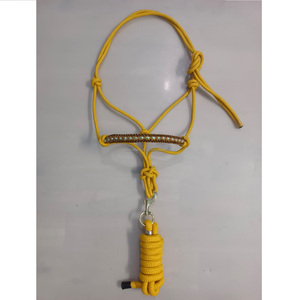 Top qualité cuir cheval PP corde licou avec du plomb véritable doux rembourré cheval licou rond joue et nez cheval cuir licou - Product Image 1