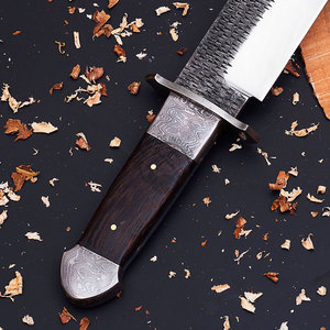 มีดโบวี่เหล็ก D2 ขนาด 15 นิ้ว ตีขึ้นรูปด้วยมือ ใช้ได้ทั้งมือซ้ายและขวา สำหรับการเอาชีวิตรอดและการล่าสัตว์ พร้อมด้ามไม้พะยูงและปลอกมีดดามัสกัส - Product Image 3