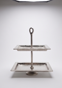 Wholesale Elegant Silver Finish <b>Two</b> <b>Tier</b> Square Serving Tray Pedestal <b>Cake</b> <b>Stand</b> Hammered Dessert Fruit Display <b>Stand</b> - Product Image 3