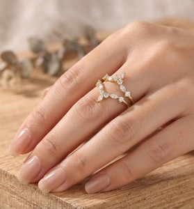 Anillo de compromiso de oro macizo de 10K, 14K, 18K con diamante cultivado en laboratorio de 0.40 ct, corte Marquise y redondo, color clásico DEF, claridad VS VVS. - Product Image 5