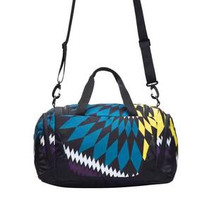 Bolsas Deportivas Personalizadas con Logotipo, Bolsas de Gimnasio Grandes, Ligeras e Impermeables con Impresión por Sublimación, Correa para el Hombro, Bolsas Multicolores - Product Image 1