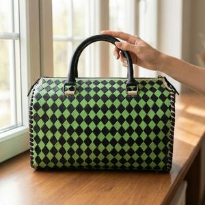 Bolsa de Viaje de Cuero Genuino a Cuadros Verde y Negro de Lujo, con Cierre de Cremallera, Ligera, Portátil y Duradera - Product Image 3