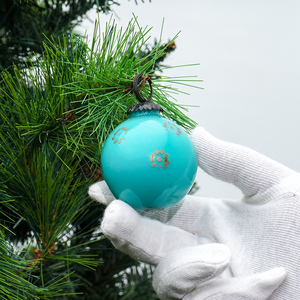 Boule de Noël Vintage en Verre Turquoise Brillant Ronde à Suspendre pour Décoration de Sapin de Noël - Vente en Gros - Product Image 3