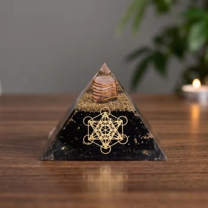 Pyramide d'Orgone en Shungite Naturelle de 70 mm, Faite à la Main, Écologique, pour la Méditation Énergétique Shui, Décoration d'Intérieur, Noël - Product Image 2
