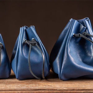 Bolsas para dados de fabricante, OEM, personalizadas, con cordón de PU, al por mayor, con base redonda, para DND, de cuero personalizado - Product Image 5