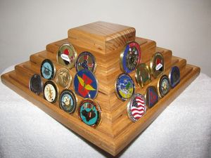 Expositor de monedas de madera personalizado, decorativo, de tamaño personalizado, para monedas y medallas. - Product Image 5