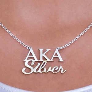 Collier AKA Silver Soror avec pendentif lettre en argent, bijou élégant, accessoire de mode minimaliste, à porter au quotidien - Product Image 6