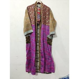 Robe de chambre longue en soie japonaise vintage pour femme, élégante, avec design patchwork, inspirée des saris indiens, style kimono, respirante et à séchage rapide - Product Image 5