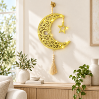 Kleine Batteriebetriebene LED Gold Glitzer Filigrane Halbmond-Lampe mit Holzperlen-Quaste für Ramadan Heim-Wanddekoration