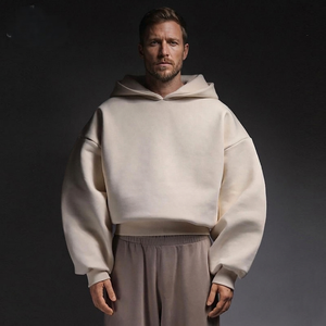 Sweat à capuche oversize personnalisé en molleton bouclette 400 g/m² en coton biologique épais pour homme, coupe courte avec logo imprimé par décoloration sur le devant - Product Image 1