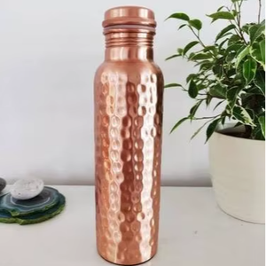 Botella de cobre puro, botella de agua de cobre, botella de cobre martillado, botella de cobre ayurvédica, botella de cobre de 1 litro, botella de cobre para beber - Product Image 1