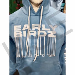 Sudadera con Capucha Personalizada para Hombre, Color Azul Claro, con Bolsillo Frontal y Logotipo Estampado - Product Image 5