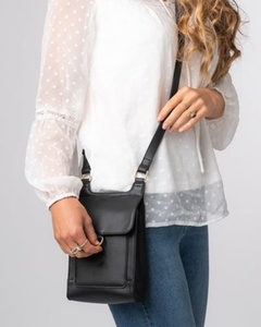Elegante Bolso Bandolera de Cuero Premium para Mujer, Diseño Compacto con Bolsillo Frontal y Correa Ajustable - Product Image 4