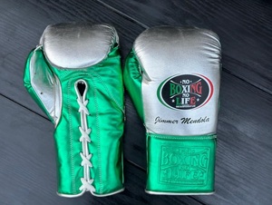 No Boxing No Life Guantes de Boxeo Verdes Plateados Estilo Mexicano con Cordones, Logotipo Grabado, Diseño Personalizado, Cuero Genuino Elástico - Product Image 6