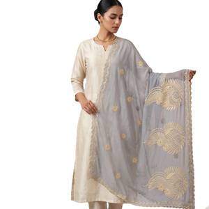 Chal de Chifón Gris Beige para Mujer al por Mayor con Bordado Floral, Pañuelo Étnico Ligero y Transpirable para Uso Diario, Proveedor OEM - Product Image 1