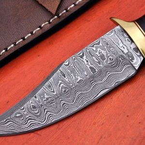 Couteau de chasse à lame fixe en acier Damas fait main, manche en bois de cerf, pointe tombante - Product Image 6