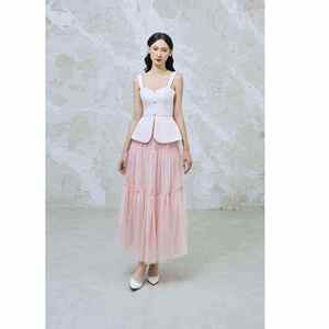 Vestido Clásico para Mujer VIAN con Tirantes de Mariposa Jacquard KA45, Brocado de Poliéster, Corte Ajustado, Vietnam, Sin Mangas, Cuello Cuadrado - Product Image 1