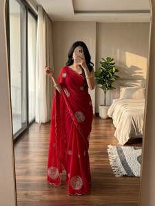 Sari Rangoli Crush con borde Cutdana Khatli hecho a mano, adornos pesados de Cutdana, Moti y espejos auténticos, 2 Butta grandes en Pallu, con blusa. - Product Image 3
