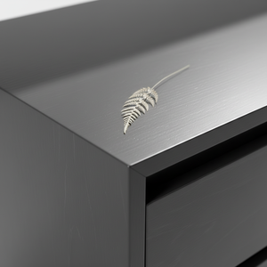 Table d'appoint moderne avec 2 tiroirs, design en chêne massif écologique pour salles à manger et espaces de vie - Product Image 6