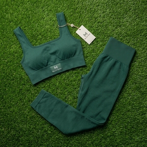 Conjunto Deportivo para Mujer, Color Verde Oscuro, Sujetador Deportivo Acanalado, Leggings de Cintura Alta, Conjunto de Yoga, Ropa Deportiva para Gimnasio y Entrenamiento - Product Image 6
