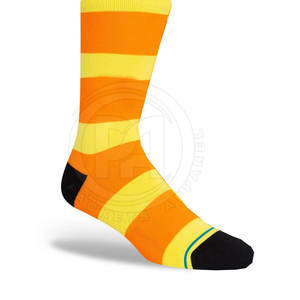 Calcetines deportivos casuales transpirables de primera calidad, cómodos, hechos en Pakistán, para adultos. - Product Image 2