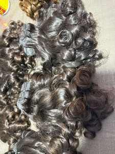 Extensions de cheveux humains 100% vierges indiens Remy, bouclés soyeux et ondulés, doux, épais, pleine densité, noirs naturels, pour usage en salon - Product Image 4