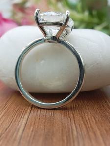 Anillo de Plata de Ley 925 con Circonita Cúbica de 8mm, Corte Brillante, Engaste en Bisel, para Mujer, de Lujo, para Boda - Product Image 6