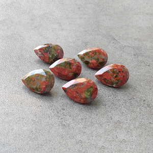 Piedra Preciosa de Jade Nefrita Natural Verde, Corte Facetado en Forma de Pera, Calibrada, Calidad AAA+, Disponible en Todos los Tamaños - Product Image 4
