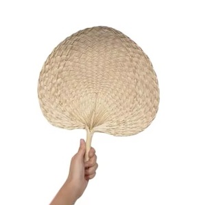 Abanico Artesanal de Bambú Natural Ecowoodies con Diseño de Hoja de Palma Tallada, Decoración de Verano Ecológica para el Hogar - Product Image 6