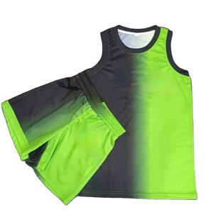 Uniforme de Baloncesto Personalizado al por Mayor de Alta Calidad, Conjunto de Sublimación de Camisetas de Fútbol Unisex, Impresión de Logotipo Personalizado, Bordado en la Parte Superior - Product Image 1