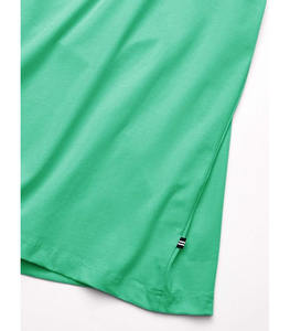 เสื้อยืดผู้ชายสีขาวผ้าฝ้ายถัก 100% แบบสั่งทำพิเศษ พร้อมพิมพ์แบรนด์ตามต้องการ ระบายอากาศได้ดี ทรงหลวม แขนสั้น - Product Image 1